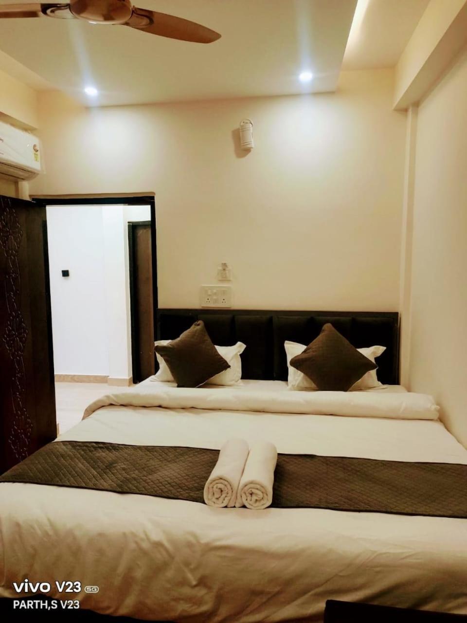 Hotel Abhinandan Ayodhya المظهر الخارجي الصورة